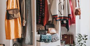 5 Dicas para Montar um Guarda-Roupa Versátil e Estiloso
